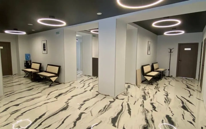 Холл и зона ожидания клиники Осознание в Краснодаре